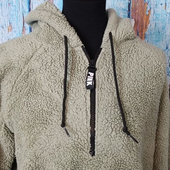 VICTORIA Secret PINK Sherpa teddy 1/2 zip pullover - Picture 3 of 11
